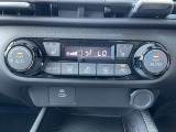 オートエアコンは、温度や風量を自動で調整してくれるため、運転に集中でき、疲労軽減にもつながります。また、車内の温度を一定に保つことで、結露やカビの発生を防ぐ効果もあります。