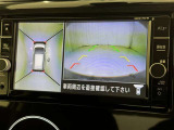 【フロントカメラ】運転席に座った状態で死角になりやすいクルマの前の様子まで確認でき安全ですね♪