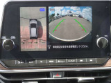 【アラウンドビューモニター】専用のカメラにより、上から見下ろしたような視点で360度クルマの周囲を確認することができます☆死角部分も確認しやすく、切り返しや駐車も安心して行えます。