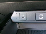 USB入力端子で電子機器などの充電や接続もスムーズに行えます。