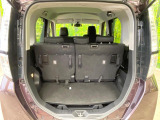 普段のお買い物や通勤、送迎等に十分な荷室スペースを確保しております。セカンドシートを倒すと、大きな荷物の積載も可能です♪