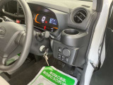 ダイハツディーラーでは「ダイハツ認定U-CAR」という基準を設け、車選びに詳しくないお客様でも「安心して選べる」をご提供しています。