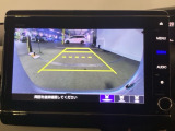 バックモニター付きで、車庫入れやバック時の後方確認をサポート。