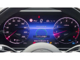 高いレベルの知性を備えたメルセデスの「インテリジェントドライブ」は、ドライバーの疲労を軽減し、安全かつ快適なドライブの一助となります。