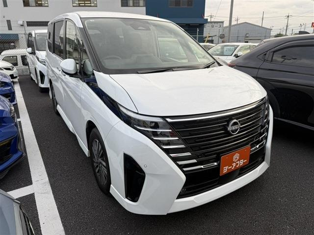セレナ 2.0 ハイウェイスターV 禁煙車 ナビ バックカメラ