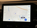 純正ナビを装備。タッチパネル式で使いやすく、お出かけもラクラクです。