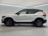 全国のVOLVOからお取り寄せが可能※!遠方の店舗に展示してあるクルマが気になる場合も、最寄りの店舗でご購入ただくことが可能です!是非私たちに要望をお聞かせください!※別途費用
