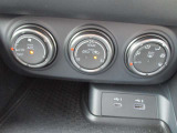 扱い易いオートエアコン!オールシーズン快適です!