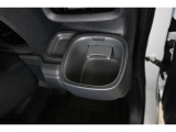 ドリンクホルダー装備! 美味しい飲み物 飲みながら 快適なドライブいかがですか♪