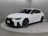 レクサスのインテリジェントスポーツセダン「IS350」です。