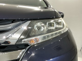 LEDヘッドライトは、点灯の瞬間から最大光量を発揮し、突然暗くなるトンネルなどでの安定感を高めます。
