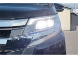 LEDヘッドライトで暗い夜道も明るく照らしてくれます!