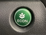 ★ECONスイッチ★ エコドライブを加速しよう!スイッチをONにすると、運転の仕方によるロスを抑え込み燃費をよくするようクルマが頑張ります(*^ー^*)燃費向上にチャレンジ♪