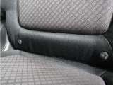 ◆ISOFIX◆シートベルトいらずでチャイルドシートと固定金具を連結するだけでガッチリ固定できます。