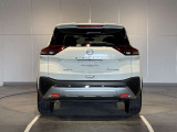前・後方に車両や壁などの障害物がある場合、クルマが誤操作を察知して、衝突を未然に防ぎます☆