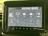 ディスクやラジオに加え、Bluetooth、USBなど複数の音源を選べる画面です。使いたい項目を一覧から確認しやすく、普段の移動時間に合わせてお好みの音源を選びやすい便利な装備となっています。