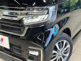 【シーケンシャルターンランプ付きLEDヘッドライト】人気の『流れるウィンカー』付きのLEDヘッドライトを装備♪高級感はもちろん、点灯時は存在感たっぷりで他車からも認識されやすく安心です。