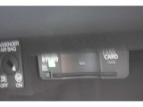 ETC車載器を装備。ETCカードをセットして、高速道路の料金所をスムーズに通過できます。