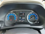 視認性の良いメーターパネル☆カラーディスプレイには運転をサポートするさまざまな情報を表示します☆
