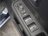 ◆パワーウィンドウスイッチ◆運転席から全席の窓の開閉操作を行うことが出来いつでも換気ができます!