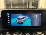 バックカメラにより駐車時の後方確認も楽にできます。