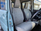 運転席シート廻りは使用感も少なく、良好な状態となっています。丁寧に使われていたことがよくわかりますね。
