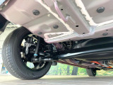 お車を安心してお乗りいただく為には、足回りの定期点検が欠かせません。サービスサポート(有償保証)では無料点検もご提供しており、安心のカーライフをお過ごしいただけるサポート体制が整っています。