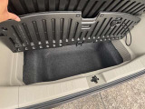荷室にはアンダーボックスがあり通常では載せきらないお荷物も積むことができます!