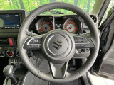 【純正革巻きステアリング】上質な革を使用することで、手にしっかり馴染みとても運転しやすいハンドルです♪