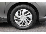 純正15インチスチールホイールカバー付。185/65R15