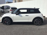 【BMW/MINI 正規ディーラー BPS川口 MINI NEXT川口】◆住所:埼玉県川口市朝日1-5-16◆国道122号線沿いにございます。首都高速 足立入谷、加賀、東領家、鹿浜橋インターから約3キロ 10分の好立地にございます
