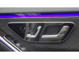 フロントシートヒーティング&ベンチレ-ション『運転席/助手席共に三段階で調節が可能なシートヒーター、シートエアコンを装備しております。季節を問わず快適にご使用いただけます。』