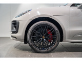 21インチ RS Spyder Design ホイール搭載です。