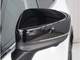 【ドアミラーウインカー】格好良さだけではなく対向車両からの視認性もよく安全に走行する為の安全装備のひとつです。
