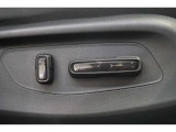 高級車の代名詞!電動シートが装備されています!