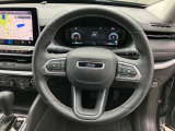 握りやすく運転しやすい、ヒーター付きのステアリングです。