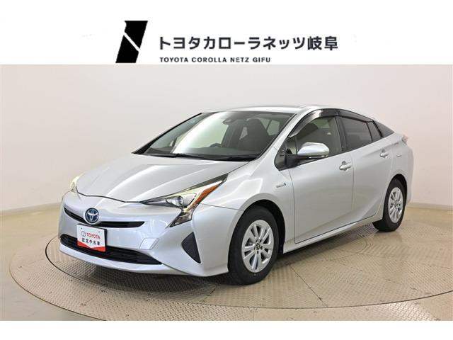 トヨタ プリウス 