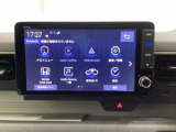 ドライブの必需品。見やすい・使いやすいHonda純正のメモリーナビを搭載。Bluetooth機能もついているのでお持ちのスマートフォンと連携させて、さらに便利に利用が可能です。