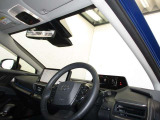 見通しのよいすっきりとした視界で、誰でも運転しやすいです。運転のしやすさは疲れにくさにも繋がりますよ♪