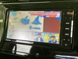 停車中にテレビ番組を視聴でき、待ち時間も車内で過ごしやすくなります。画面表示で番組内容を確認しやすく、お出かけ先での休憩時にも便利です。