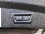【バックカメラ】前後クリアランスソナー付なので、駐車が苦手な方でも安心です。ガイドの表示・非表示も切り替え可能です。