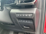 【パーキングセンサー】障害物などが車両に近づいた際に、音と画面表示にてお知らせしてくれます。警告音も段階的に鳴ってくれるので、どのくらいの近さなのか感覚的に察知することが出来ます♪