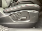 シートメモリー機能を備える10WAYパワーシートを装備!体格や好みに応じたポジションをスムーズに調整できます。