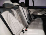 【エアバック】BMWのエアバックやその他の安全装備は、互いに補完しあう事で徹底した安全性を貫きます。万一の事故の際にそれぞれ最適な保護を提供してくれます!