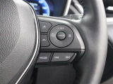 レーダークルーズコントロール作動時に車線維持に必要な運転操作の支援を行う「レーントレーシングアシスト(LTA)」を搭載しています。