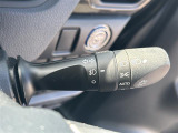 【オートライト(AUTO)】外の明るさをシステムが感知して、自動でヘッドライトが点灯します!ヘッドライトをつけ忘れを防ぐ便利機能です。