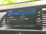 FMやAM、USB、Bluetooth Audio、テレビなど、音源の選択肢が画面上に表示されています。聴きたいメディアを確認しながら選べる、日常使いに便利なオーディオメニューです。