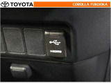 HDMI端子対応のデジタル機器をつないで、映像や音楽を車内でも再生することができます。