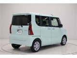 後続車から視認性の良いストップランプの配置で追突抑制になります。
