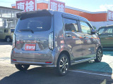 当店の届出(登録)済未使用車、中古車ご購入希望のお客様には一度ご来店いただき現車をご確認いただいております。遠方からの場合ご足労お掛けしますが一度ご来店をお願いします。